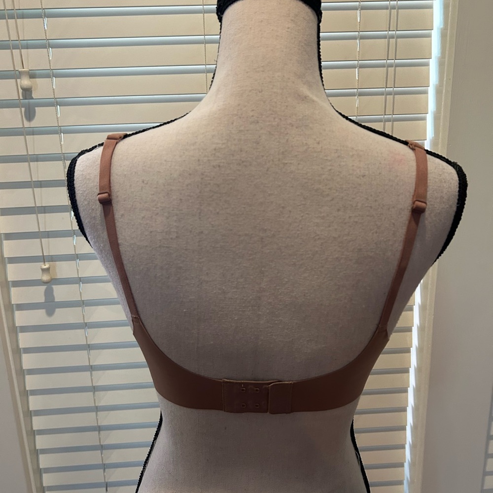 ReoRia Cocoa Seamless Bra size 34C - Picture 4 of 6